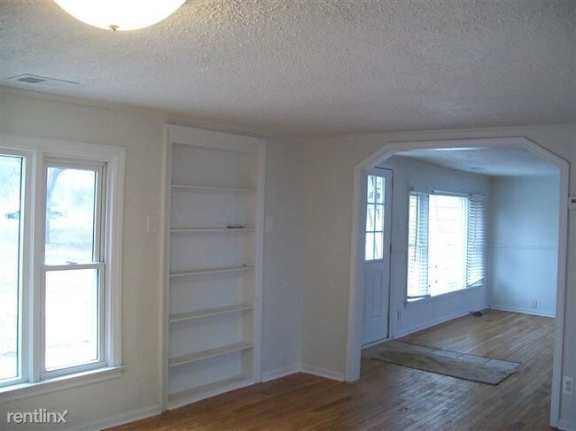 Foto del edificio - 2802 Ellsworth Rd
