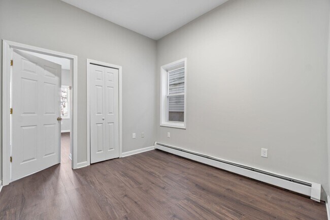 Foto del edificio - 162 Clerk St