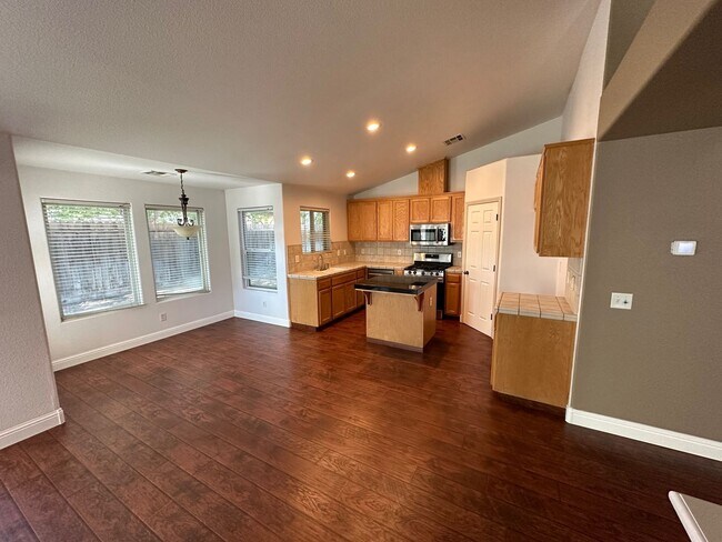 Building Photo - Available June 17, 2024