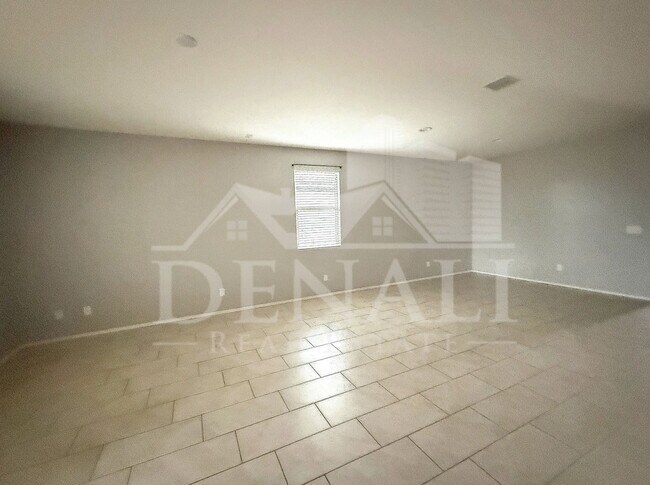 Foto del edificio - 5231 W Leodra Ln