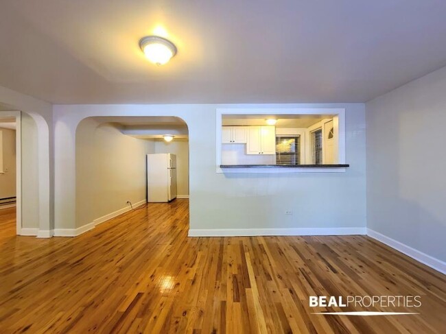 Foto del edificio - 1 bedroom in CHICAGO IL 60657