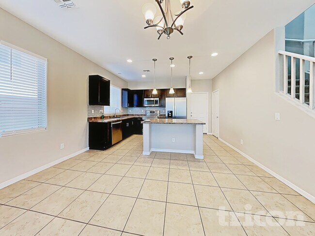 Building Photo - 819 W Dana Dr