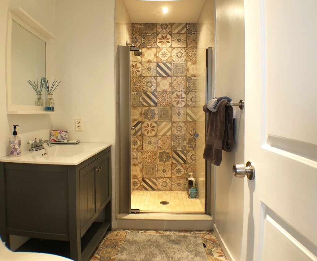 Foto del edificio - 3133 Hawthorne Dr NE