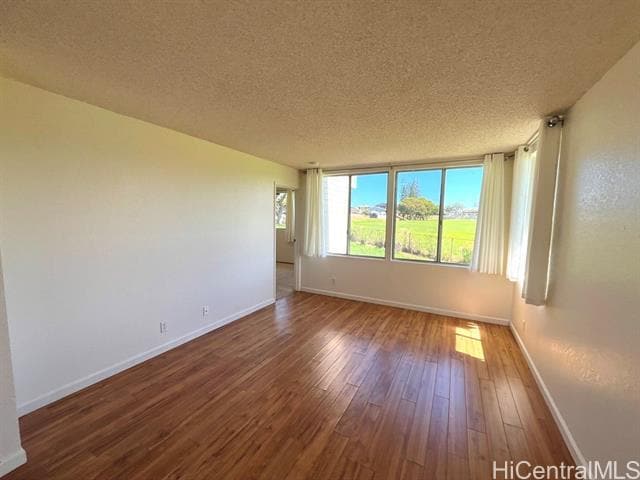 Building Photo - 95-670-670 Hanile St