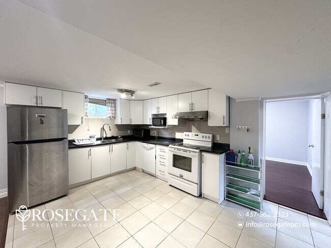 Building Photo - Spacious 2-Bedroom Basement Apartment with 2 Bathrooms & Internet Included – Scarborough