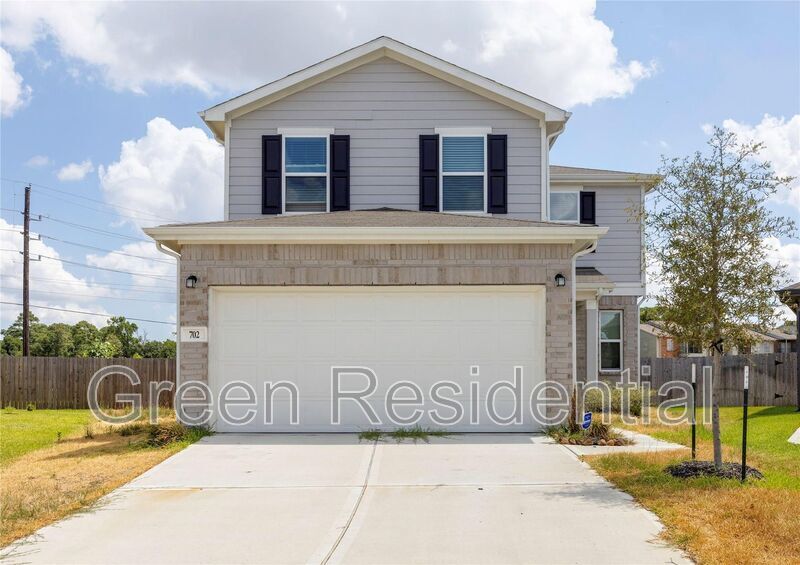 Foto principal - 702 Hardwood Grv Ct