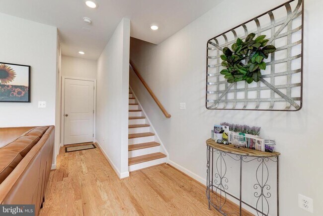 Building Photo - 4418 Fair Lakes Ct