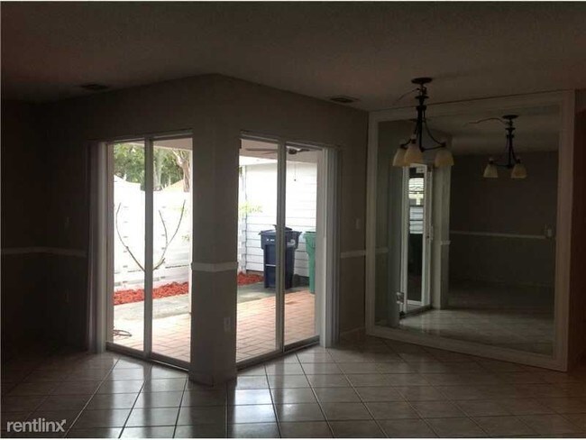 Building Photo - 13717 SW 149th Circle Ln