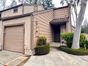 Building Photo - 1650 Clear Springs Dr