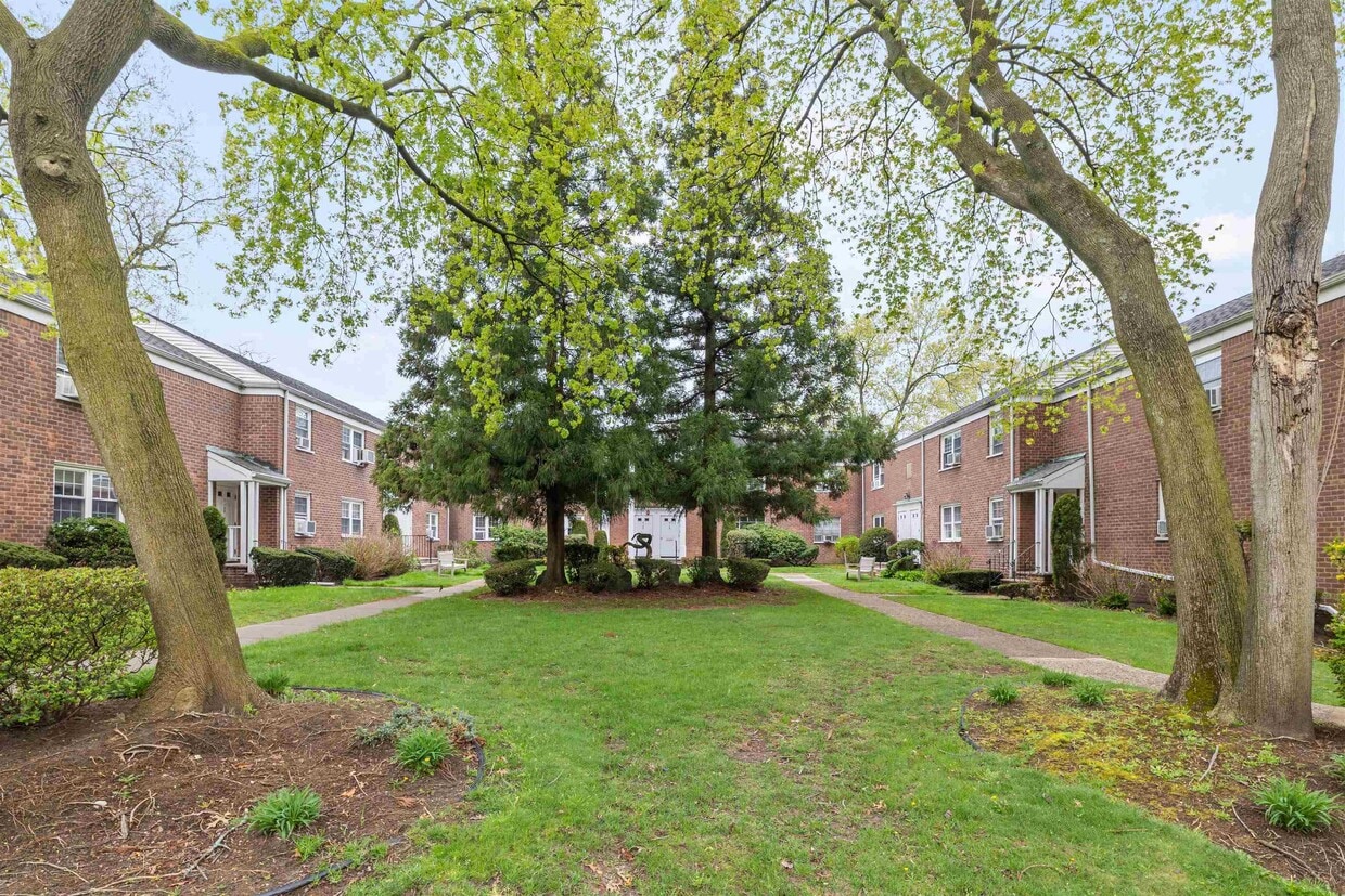 100 Huguenot Ave Unit 6A, Englewood, NJ 07631 Condo for Rent in