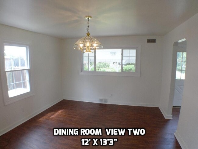 Building Photo - Three bedroom home excellent neighborhood