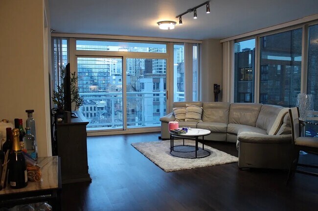 Foto del edificio - 757 N Orleans St