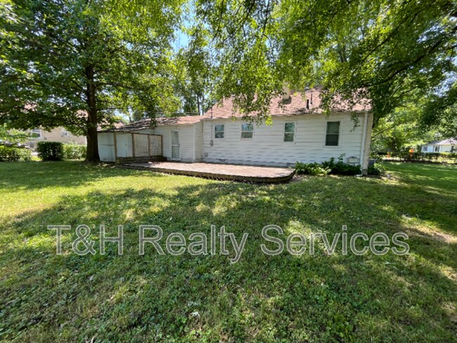 Foto del edificio - 8918 Birch St