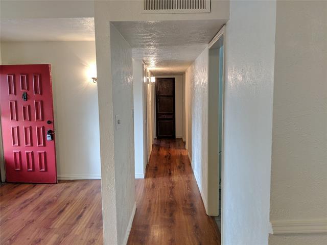 Foto del edificio - 4013 Shagbark St