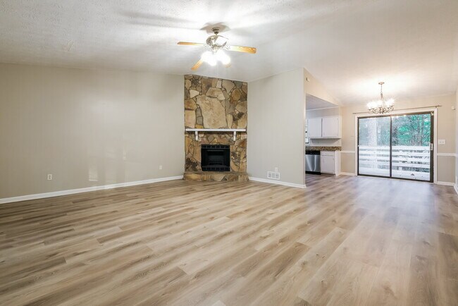 Foto del edificio - 2193 Cruse Rd NW