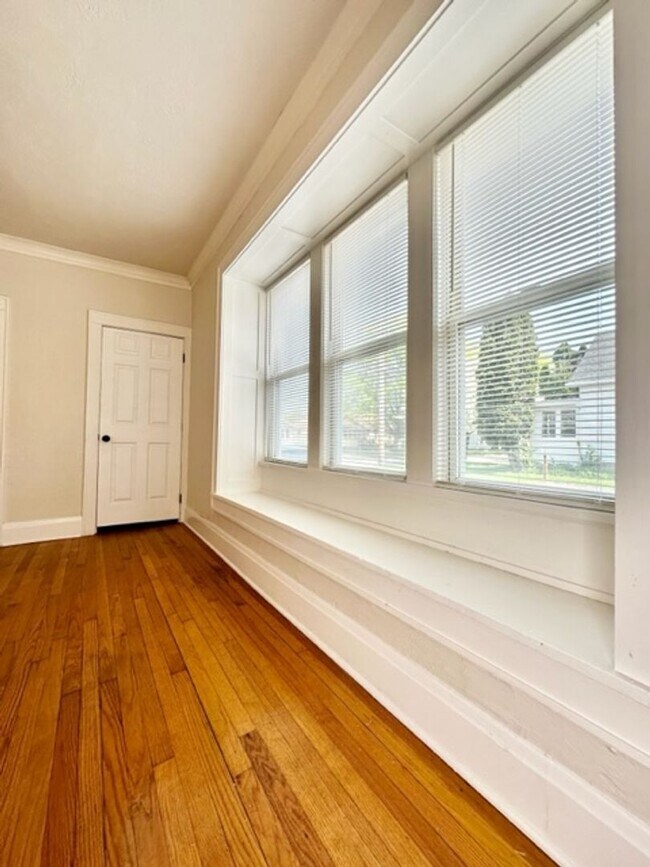 Foto del edificio - 1152 Stuart St