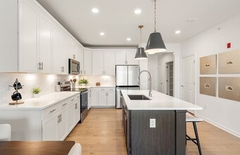 Building Photo - 2 Codman Wy