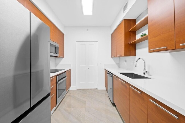 Photo - 350 SE 2nd St Apartment