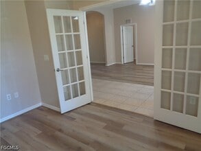 Building Photo - 2463 Nature Pointe Loop