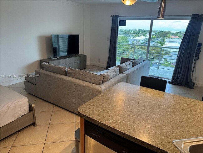 Foto del edificio - 2900 NE 30th St