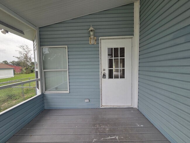 Foto del edificio - Beautiful 3Bed/2Bath Home in Lakeland