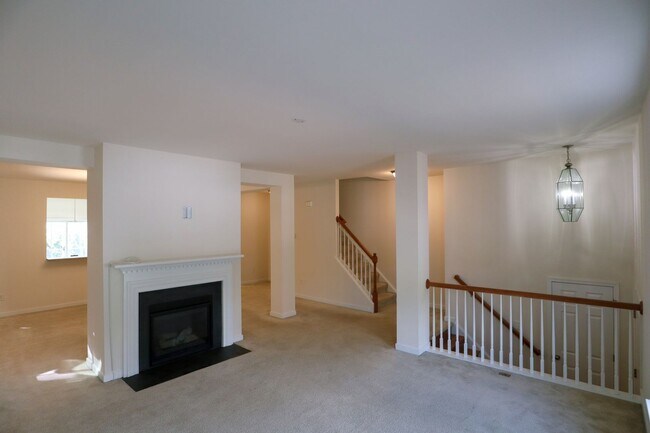 Building Photo - Spacious 4BR Home with Garage Steps from C...