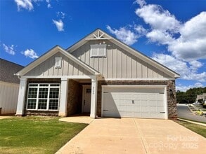Building Photo - 4703 Anise Cir