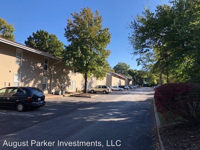Building Photo - 1154 Olive Village Ct