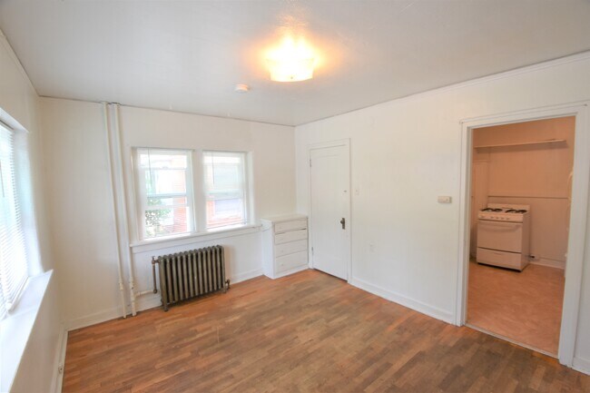 Building Photo - 1145 Pennsylvania Ave