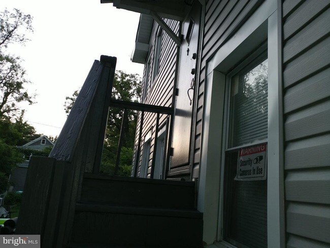 Building Photo - 3904 Bateman Ave