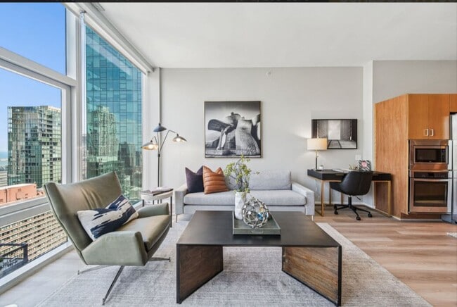 Building Photo - 198 E Illinois St