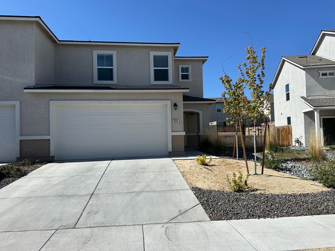 Foto principal - Adorable Lemmon Valley Townhome!