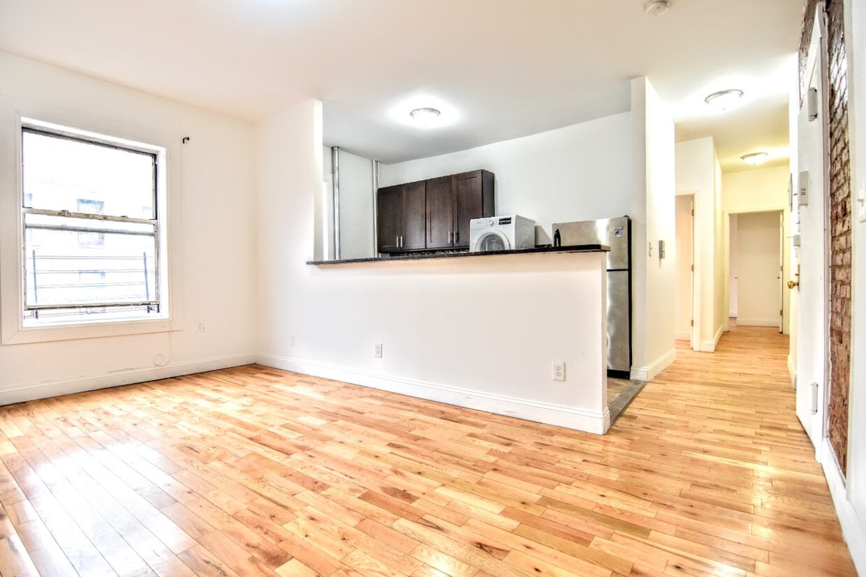 Primary Photo - 650 W 177th St