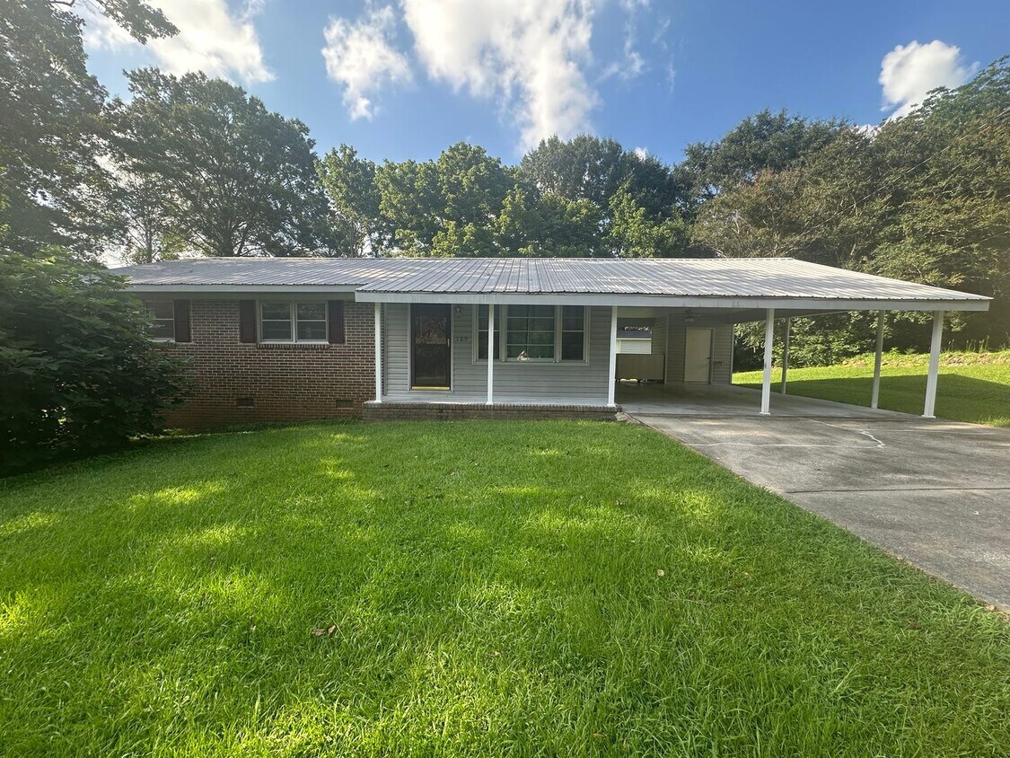Foto principal - 729 W 38th St