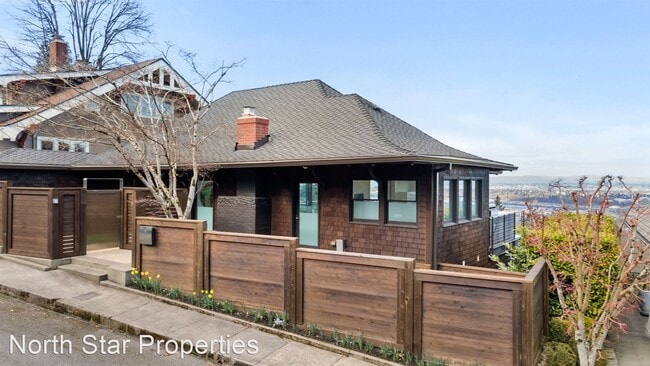 Building Photo - 2 br, 3.5 bath House - 1741 SW Hawthorne T...