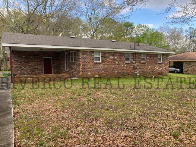 Building Photo - 803 City Lake Dr NW