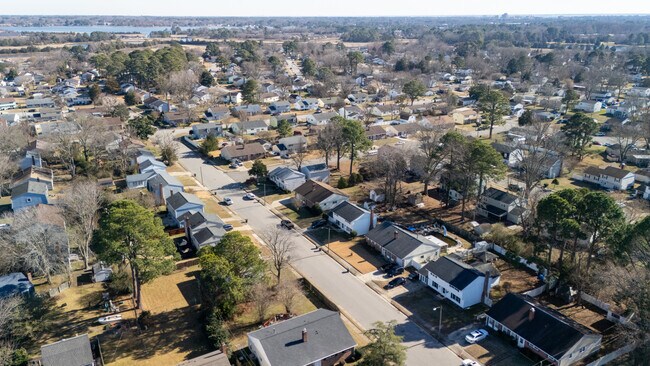 Foto del edificio - 38 Sacramento Dr