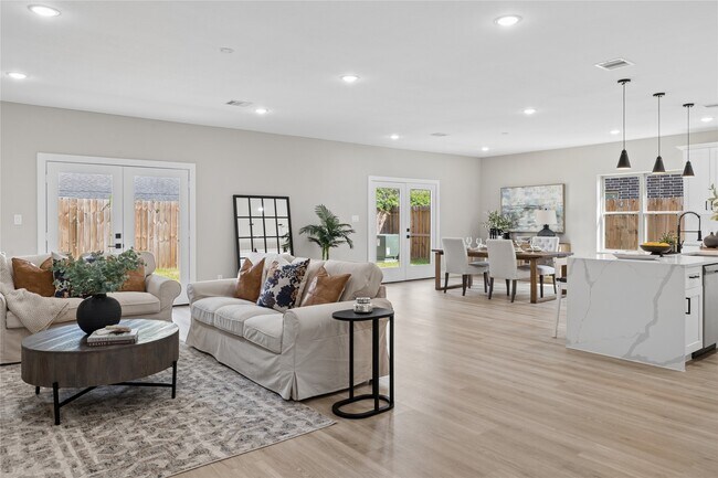 Building Photo - 2614 Piemonte Ave