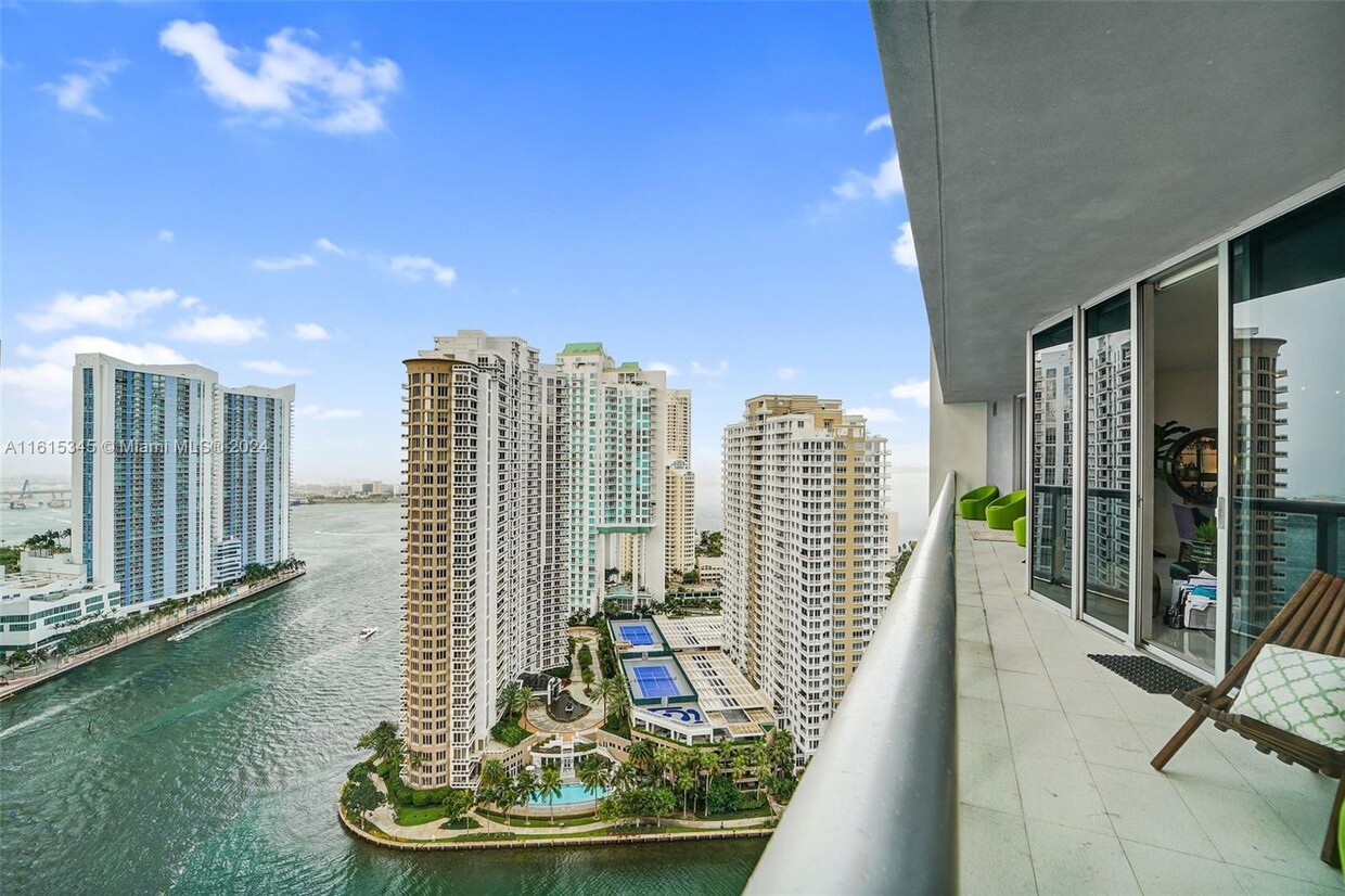 Foto principal - 495 Brickell Ave