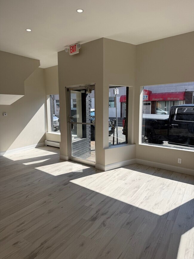Foto del edificio - 1653 Acushnet Ave