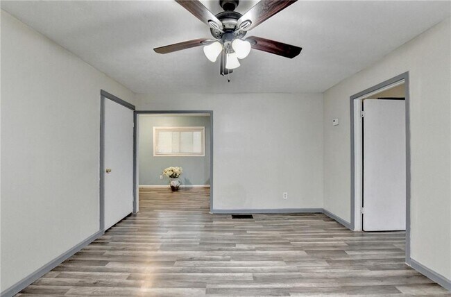 Foto del edificio - 103 Dogwood Ln