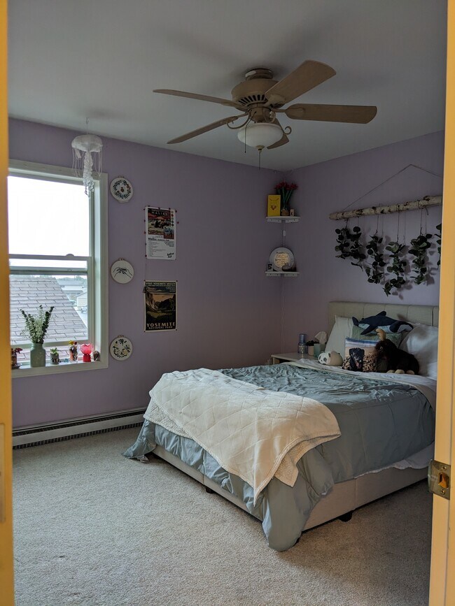 Foto del edificio - 3205 Azalea Dr