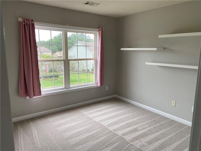 Foto del edificio - 5125 Huntington Crest Ln