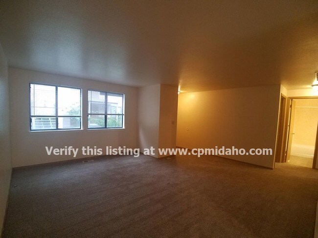 Foto del edificio - 3213 W Rose Hill St