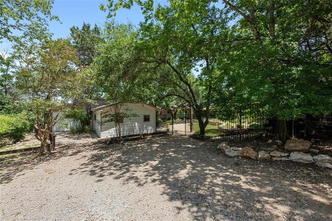 Building Photo - 16020 Pool Canyon Rd