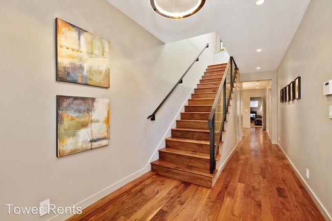 Building Photo - 1688 Dolores St