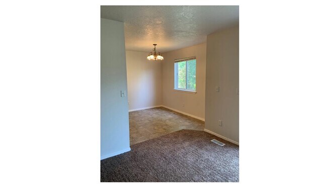 Building Photo - 27 S Sugar Loop Ln