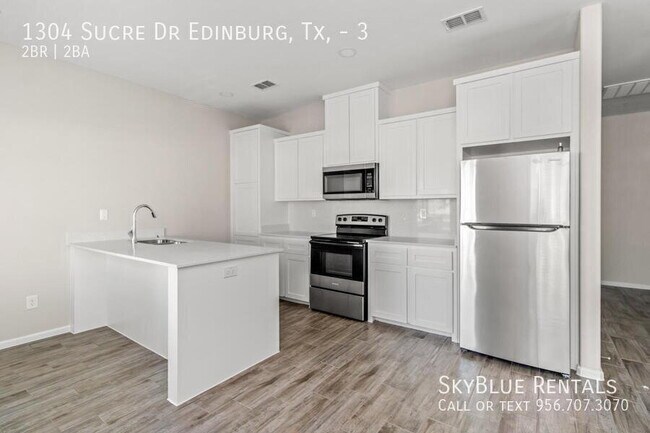 Building Photo - 1304 W Sucre Dr