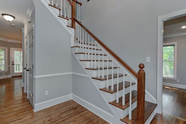 Building Photo - 5 Bedroom/3.5 Bath home in Desirable Stone...