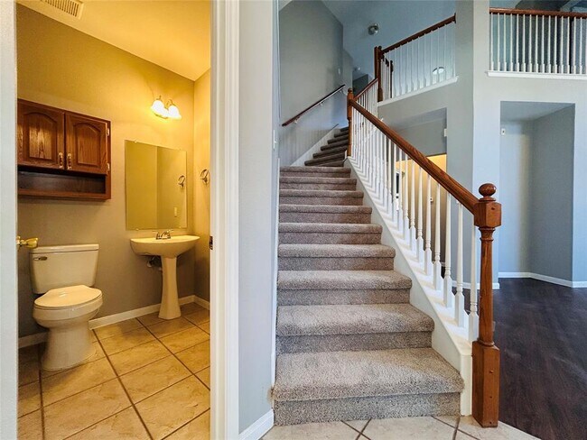 Building Photo - 12544 Wethersby Way